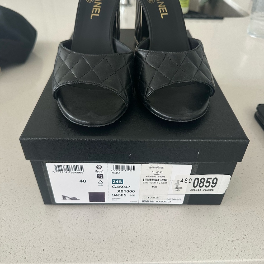 Chanel Black Quilted Women's Heel Mule - Picture 2 of 5